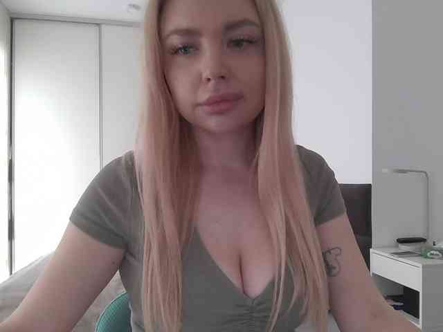 pinkpanther8899 webcam