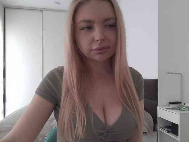 pinkpanther8899 webcam