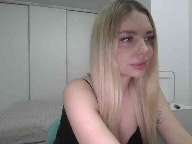 pinkpanther8899 webcam