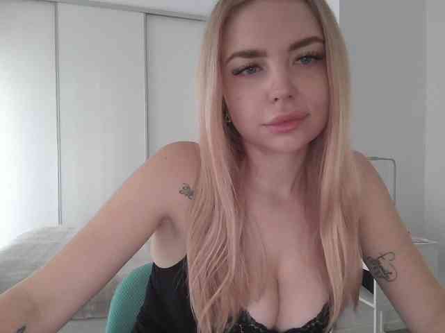 pinkpanther8899 webcam