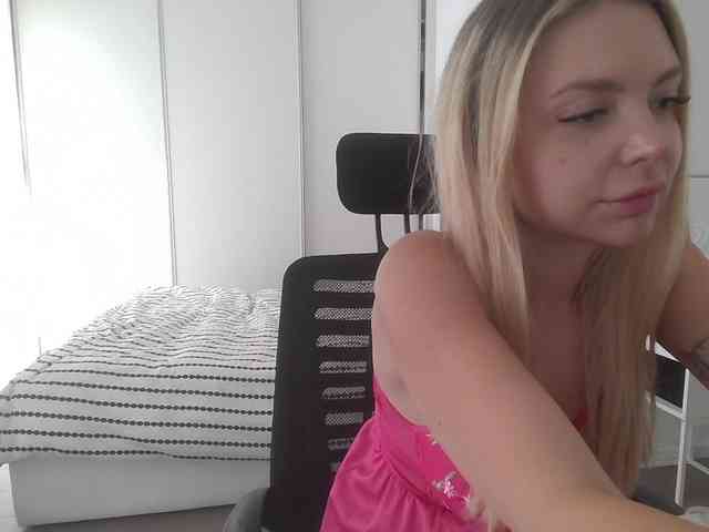 Blondie8853 webcam