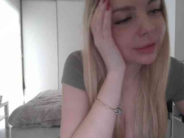 pinkpanther8899 webcam