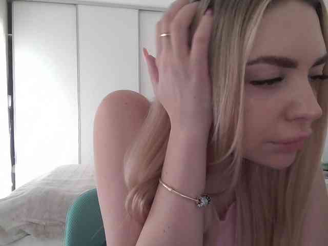 pinkpanther8899 webcam