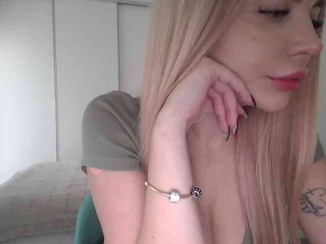 pinkpanther8899 webcam