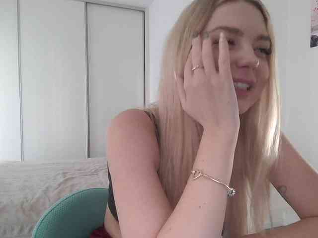 pinkpanther8899 webcam