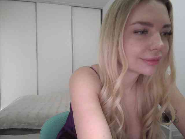 pinkpanther8899 webcam