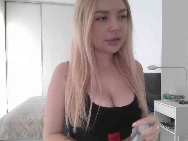 pinkpanther8899 webcam