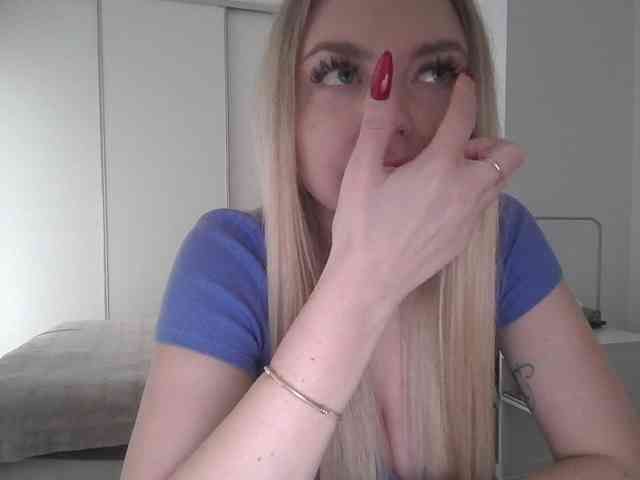 pinkpanther8899 webcam