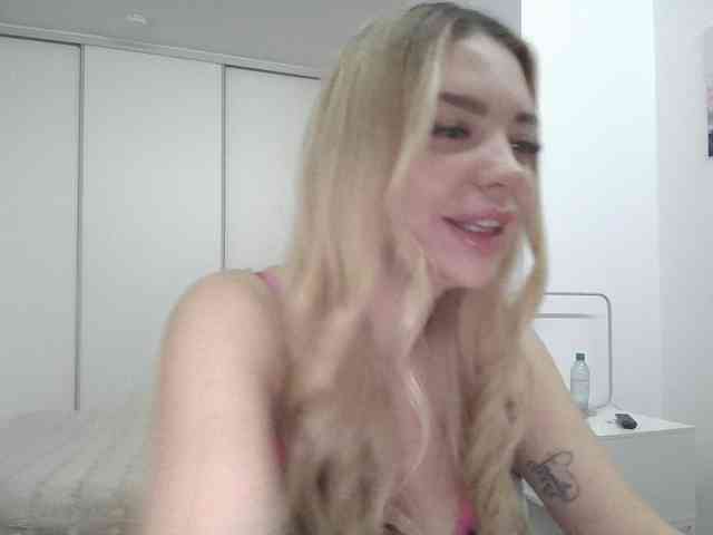 pinkpanther8899 webcam