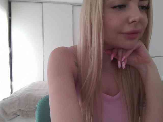 pinkpanther8899 webcam