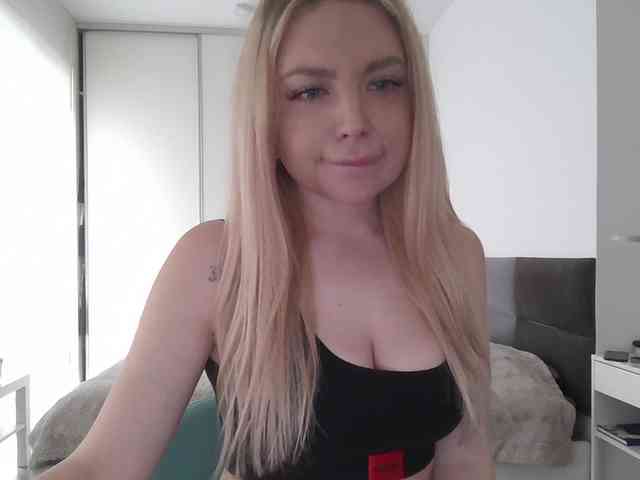 pinkpanther8899 webcam