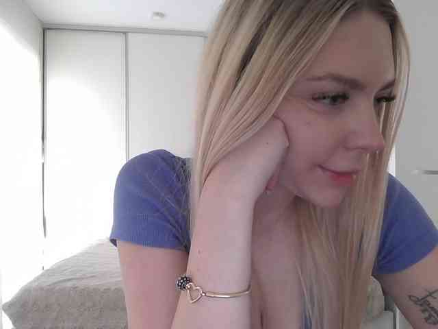 pinkpanther8899 webcam