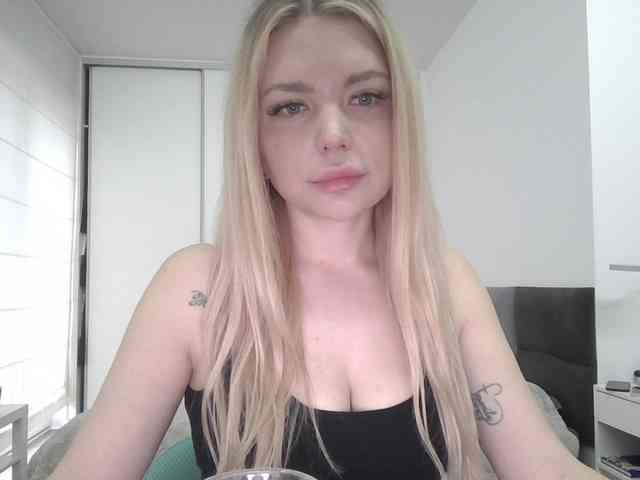 pinkpanther8899 webcam