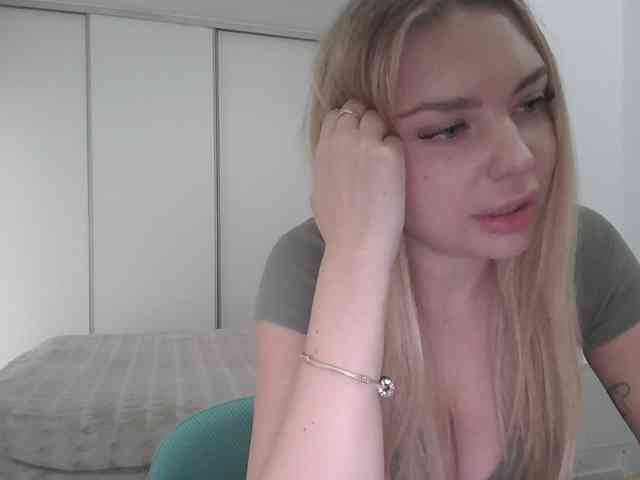 pinkpanther8899 webcam