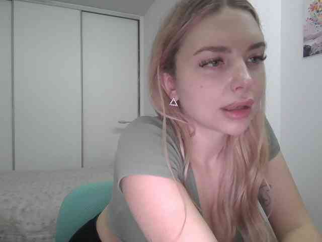 pinkpanther8899 webcam