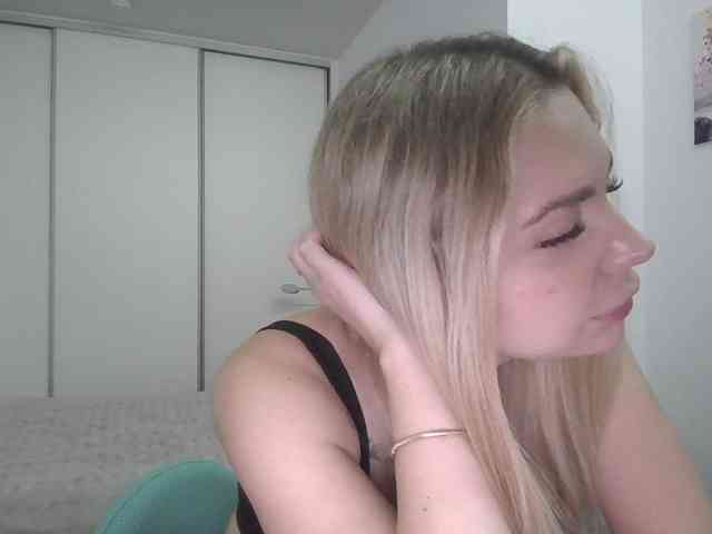 pinkpanther8899 webcam