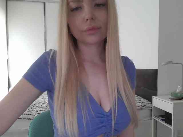 pinkpanther8899 webcam