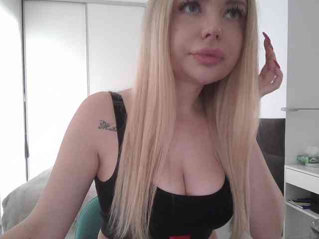 pinkpanther8899 webcam