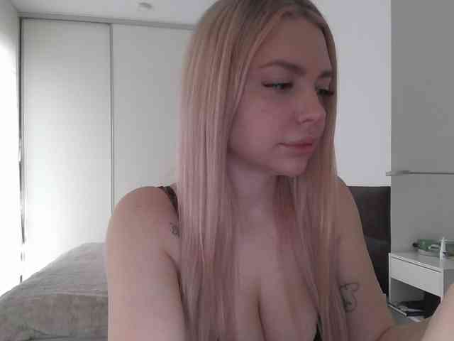 pinkpanther8899 webcam