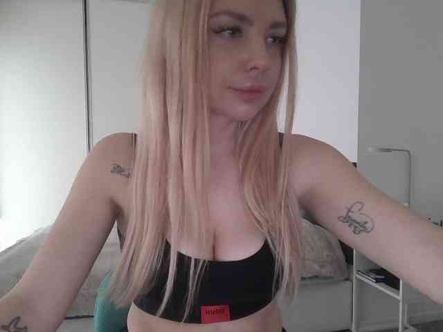 pinkpanther8899 webcam