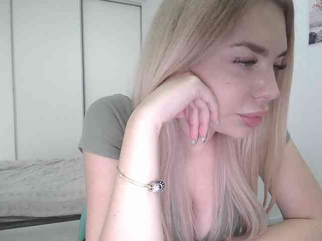 pinkpanther8899 webcam