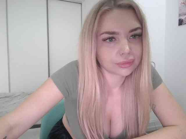 pinkpanther8899 webcam