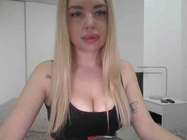 pinkpanther8899 webcam