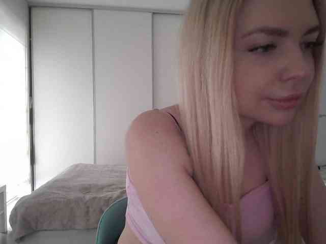 pinkpanther8899 webcam