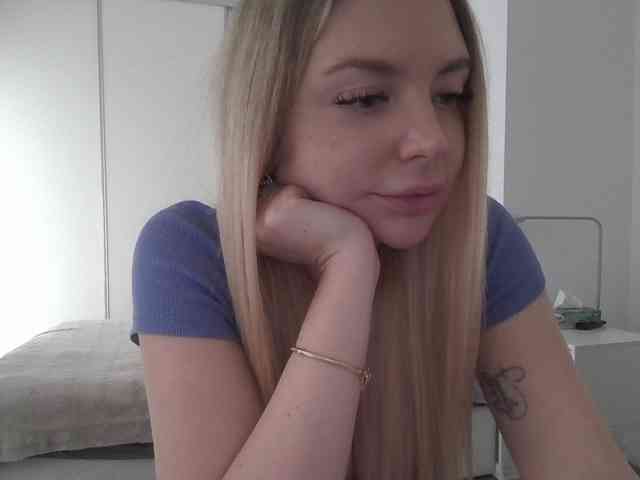 pinkpanther8899 webcam