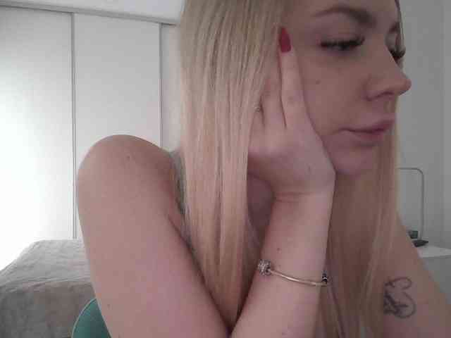 pinkpanther8899 webcam