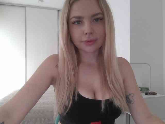 pinkpanther8899 webcam