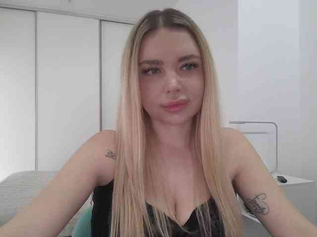 pinkpanther8899 webcam