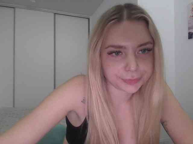 pinkpanther8899 webcam