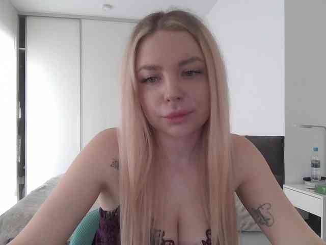 pinkpanther8899 webcam