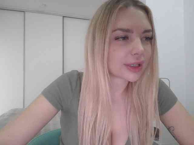 pinkpanther8899 webcam