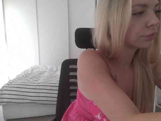 Blondie8853 webcam