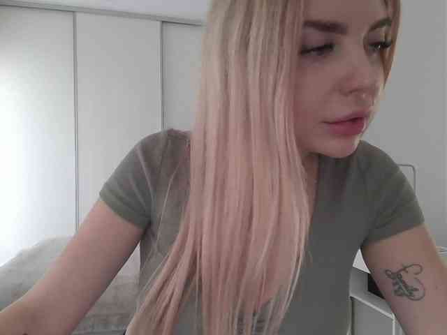 pinkpanther8899 webcam