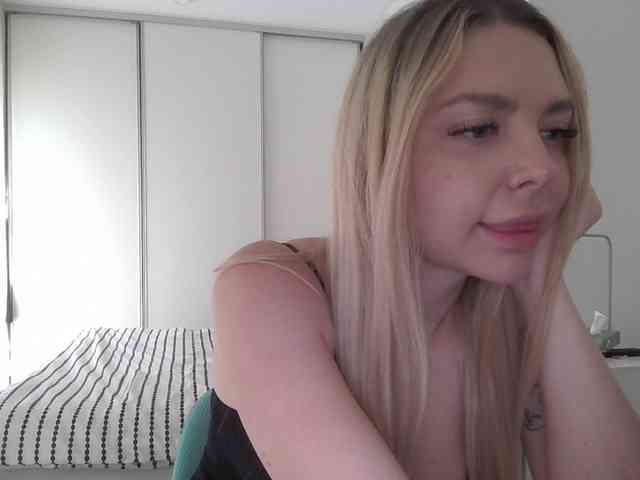 pinkpanther8899 webcam