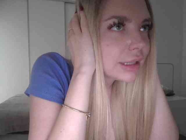 pinkpanther8899 webcam