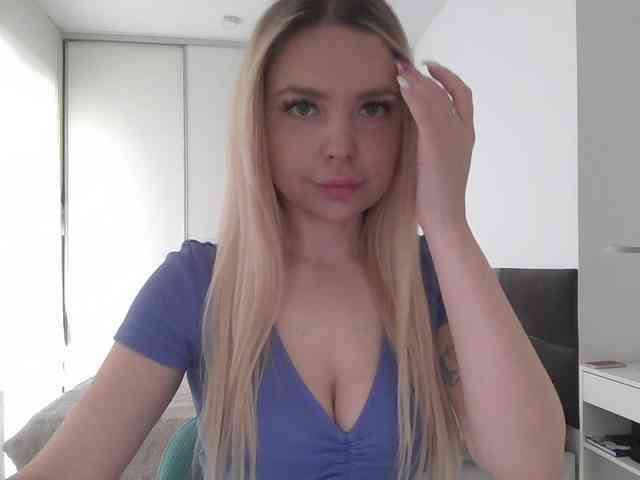 pinkpanther8899 webcam