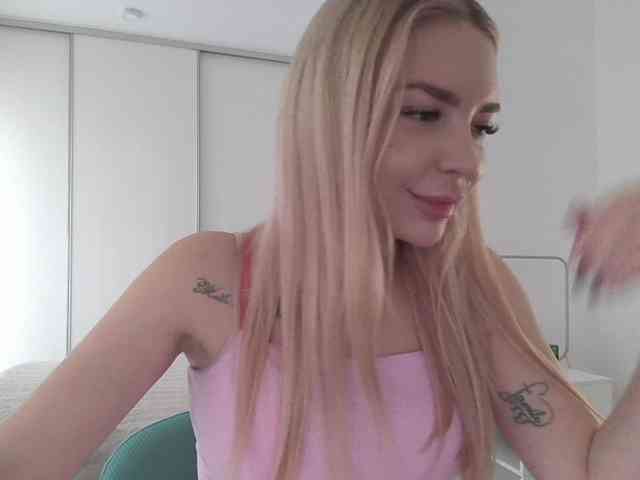 pinkpanther8899 webcam