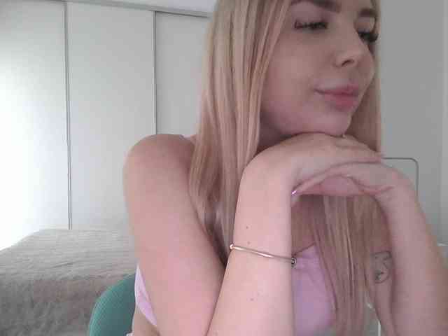 pinkpanther8899 webcam