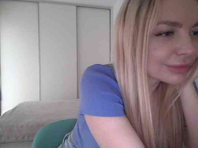 chat on line Blondie8853