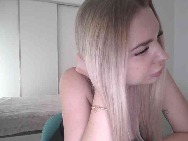 pinkpanther8899 webcam