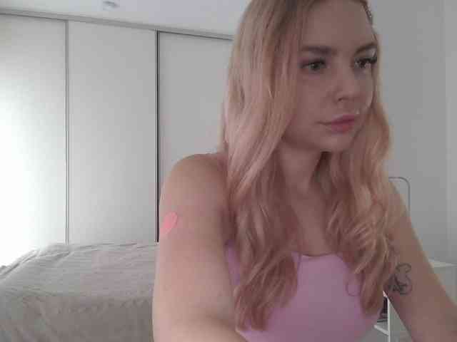 pinkpanther8899 webcam