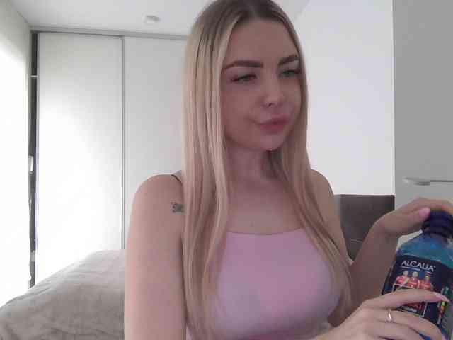 pinkpanther8899 webcam