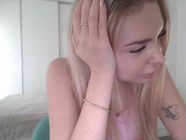 pinkpanther8899 webcam