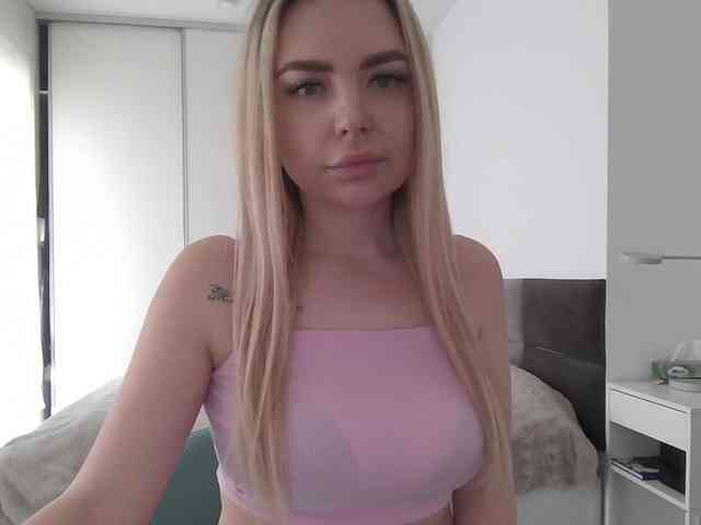 pinkpanther8899 webcam