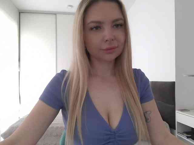 pinkpanther8899 webcam