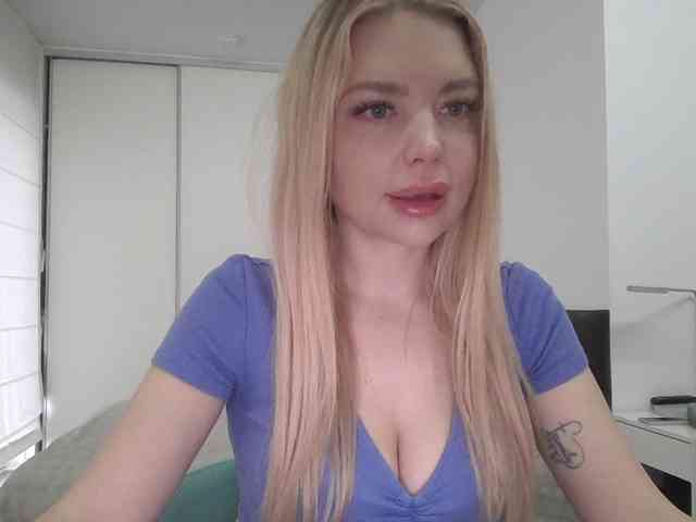 pinkpanther8899 webcam